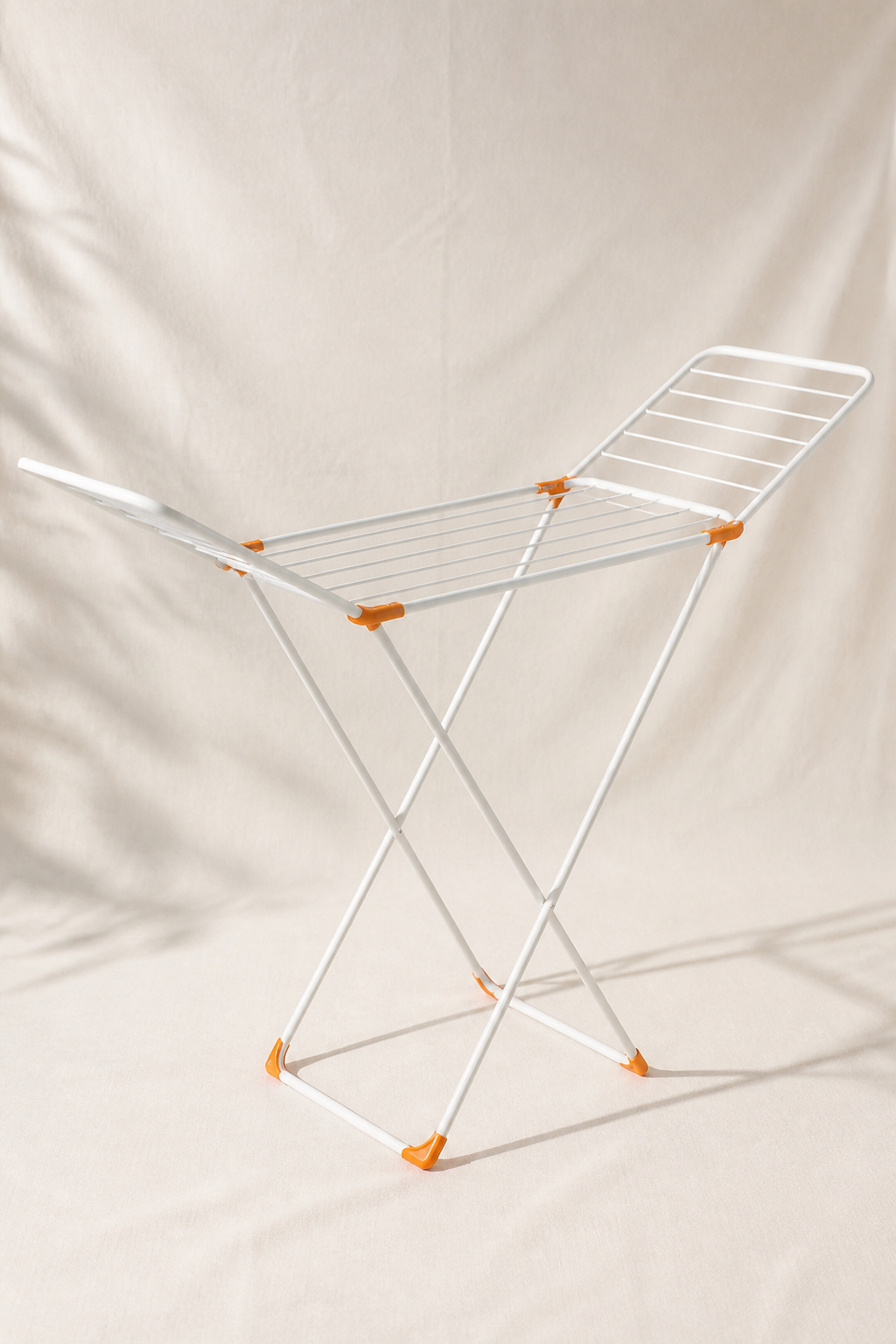White winged clothes drying stand